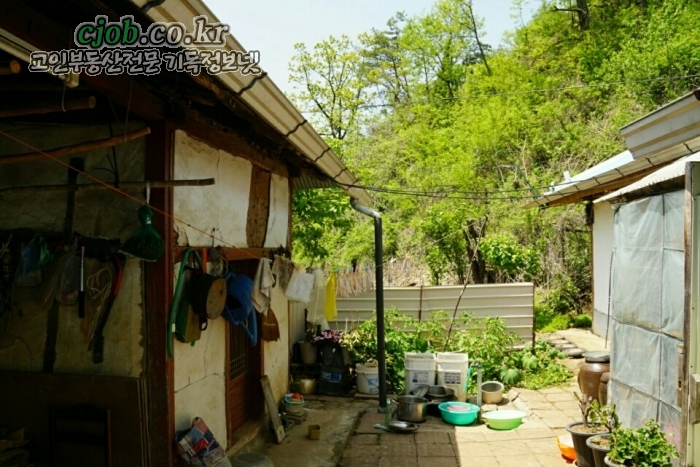 충북 단양 산자락에 위치한 아늑한 집을 매매합니다 - 8번째 사진. (기독정보넷 - 기독교 일반부동산.) 