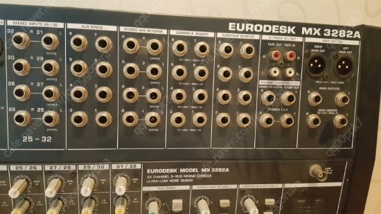 베링거 아나로그 믹서 EURODESK MX3282A 팝니다 - 2번째 사진. (기독정보넷 - 기독교 벼룩시장.) 
