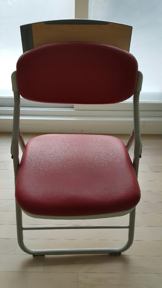 부산 접이식 의자 60개 - 2번째 사진. (기독정보넷 - 기독교 벼룩시장.) 