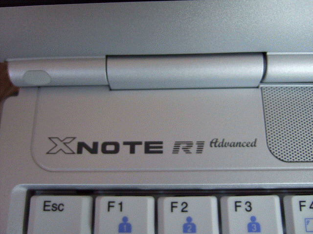 XNOTE R1 Advanced 노트북 팔아요~^^ - 3번째 사진. (기독정보넷 - 기독교 벼룩시장.) 