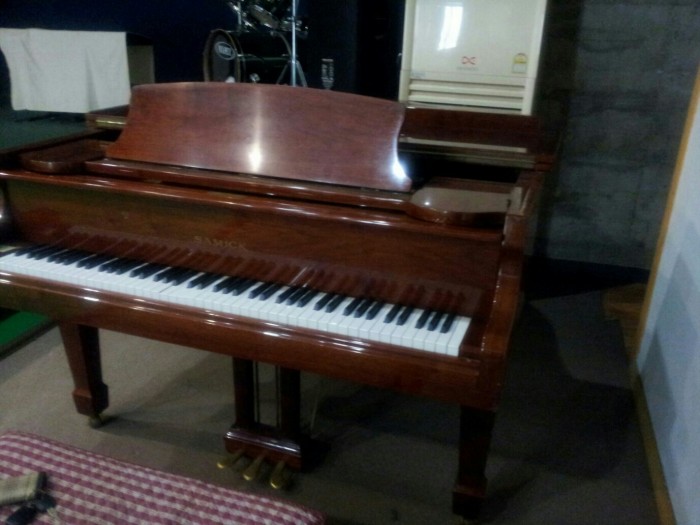 [중고] 삼익 그랜드 피아노 G-172C - 3번째 사진. (기독정보넷 - 기독교 벼룩시장.) 