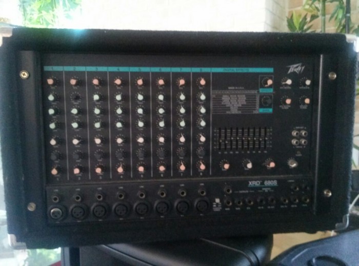 피베이 파워드 앰프[XRD-680S-600W]+LEEM SR-12 스피커 1조...명품입니다 - 2번째 사진. (기독정보넷 - 기독교 벼룩시장.) 