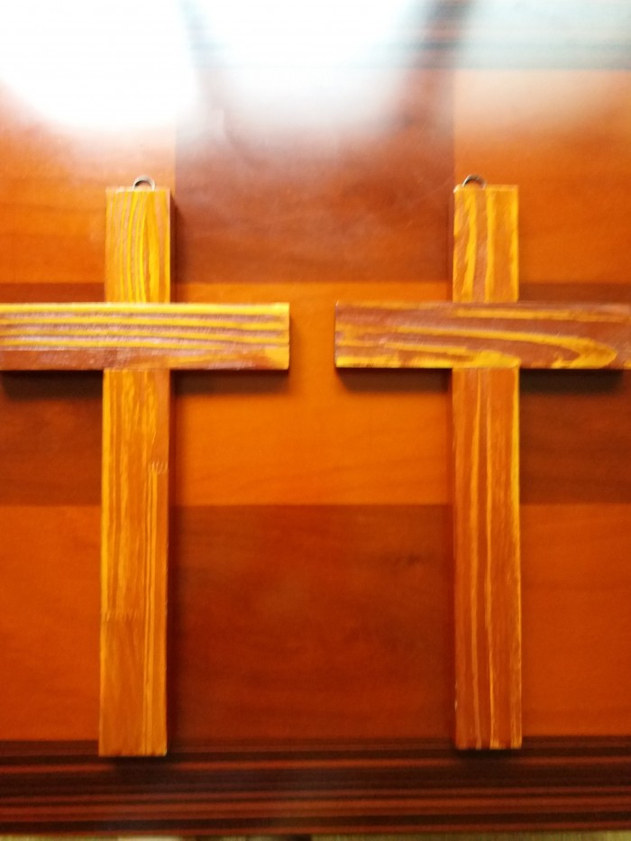 가정용 벽걸이 나무 십자가 - 1번째 사진. (기독정보넷 - 기독교 벼룩시장.) 