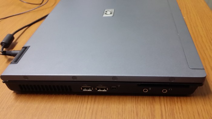 hp 6910p 노트북 판매합니다. 삼성 ssd120기가 하드로 엄청 빠릅니다. 램도 3기가, 깨끗, 굿 - 4번째 사진. (기독정보넷 - 기독교 벼룩시장.) 