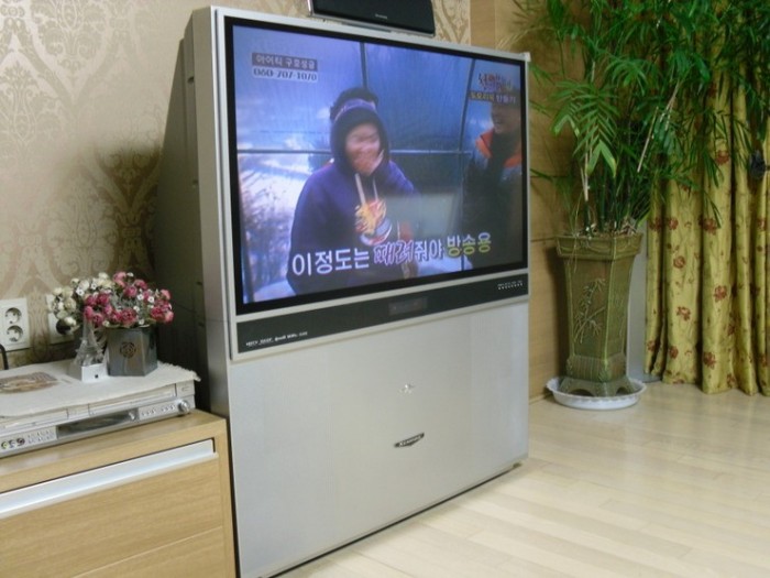 LG엑스 캔버스 45인치 HDTV - 5번째 사진. (기독정보넷 - 기독교 벼룩시장.) 