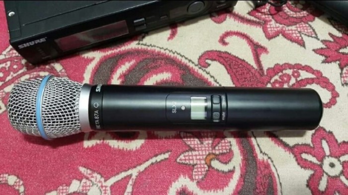 Shure SLX2-beta87a 고급 무선마이크 - 1번째 사진. (기독정보넷 - 기독교 벼룩시장.) 