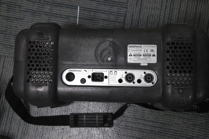 휴대용 파워드믹서 Soundcraft GIGRAC 600 - 3번째 사진. (기독정보넷 - 기독교 벼룩시장.) 