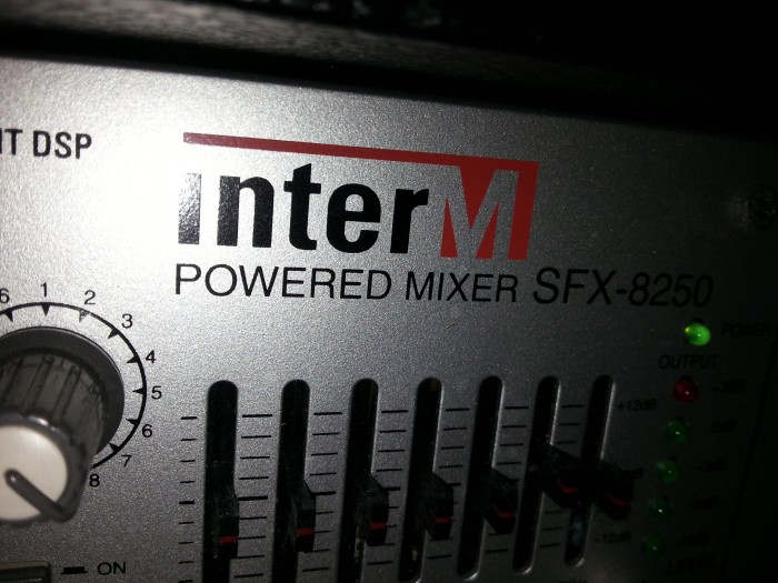 앰프 팝니다. inter-M SFX-8250 [250W+250W/4Ω] - 1번째 사진. (기독정보넷 - 기독교 벼룩시장.) 