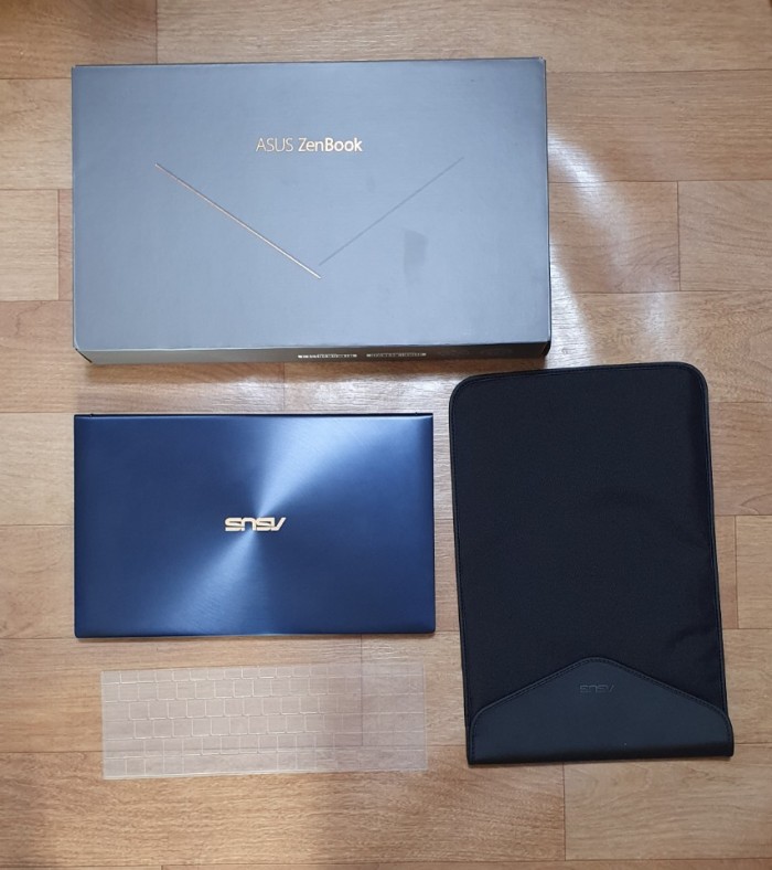 ASUS 젠북15 UX534F i5 10세대 15인치 스크린패드 노트북 판매합니다. - 2번째 사진. (기독정보넷 - 기독교 벼룩시장.) 