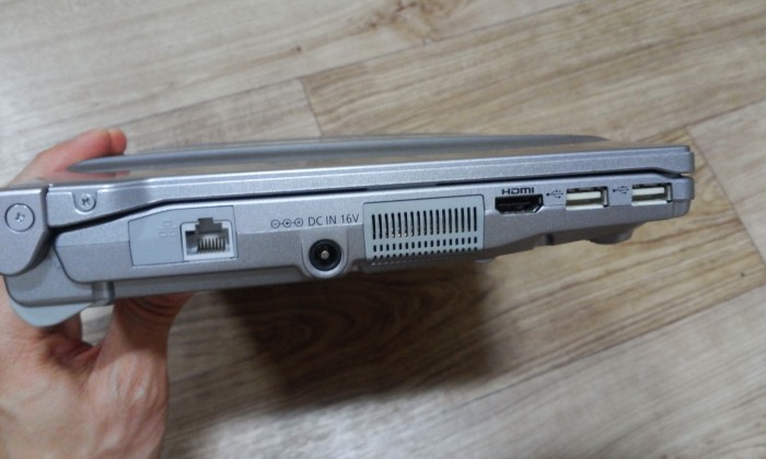 파나소닉 12인치 코어 i5 노트북 CF-S9 25만원 - 4번째 사진. (기독정보넷 - 기독교 벼룩시장.) 