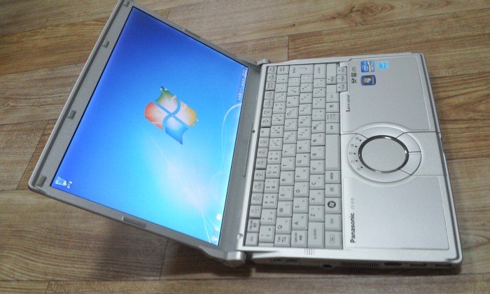 파나소닉 12인치 코어i5 2520M 노트북 CF-S10 배터리 8:30 사용 29만원 - 4번째 사진. (기독정보넷 - 기독교 벼룩시장.) 