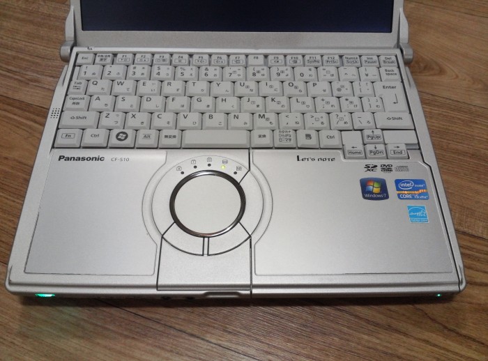 파나소닉 12인치 노트북 코어i5 2520M CF-S10 배터리 8:30 사용 - 2번째 사진. (기독정보넷 - 기독교 벼룩시장.) 
