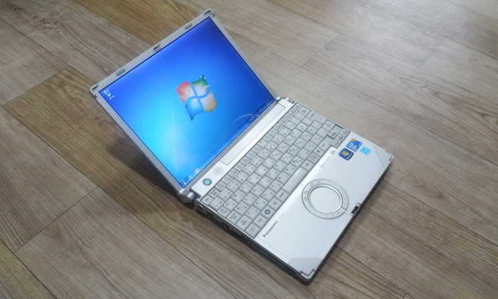 파나소닉980그램  10.4인치 코어i7 노트북 CF-R9 - 2번째 사진. (기독정보넷 - 기독교 벼룩시장.) 