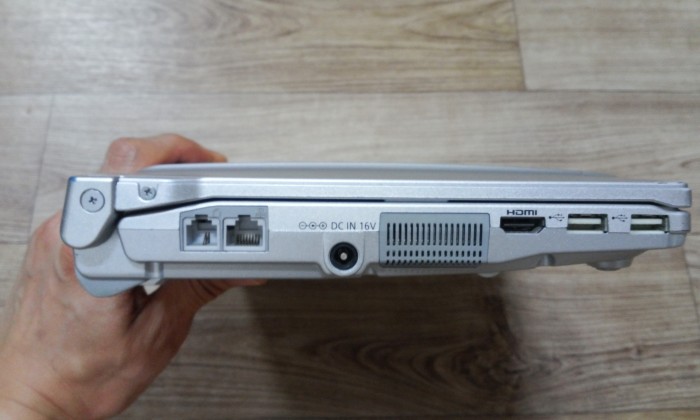 파나소닉 12인치 코어i5 2520M 노트북 CF-S10 추가 사진 - 3번째 사진. (기독정보넷 - 기독교 벼룩시장.) 