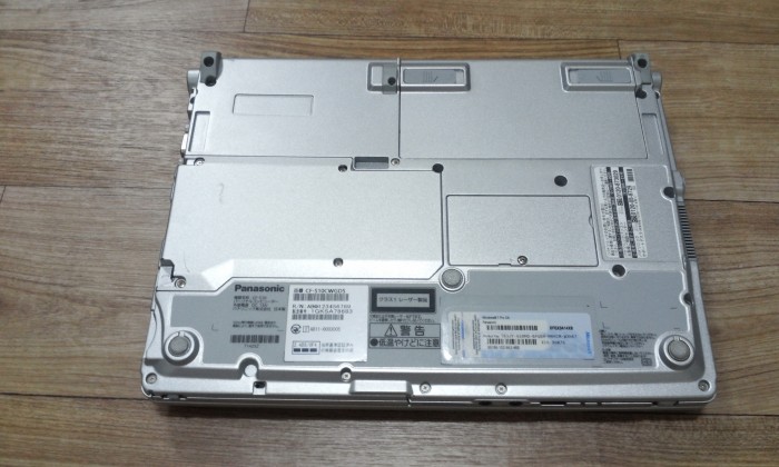 파나소닉 12인치 코어i5 2520M 노트북 CF-S10 배터리 8:30 사용 29만원 - 3번째 사진. (기독정보넷 - 기독교 벼룩시장.) 