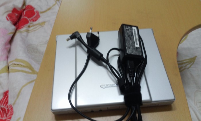 파나소닉980그램  10.4인치 코어i7 노트북 CF-R9 - 5번째 사진. (기독정보넷 - 기독교 벼룩시장.) 