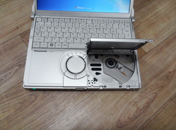 파나소닉 12인치 코어i5 노트북 CF-S9 배터리 8시간 사용 - 4번째 사진. (기독정보넷 - 기독교 벼룩시장.) 