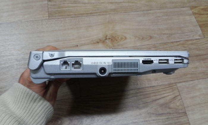 파나소닉 12인치 코어i5 M520 노트북 CF-S9 추가 사진 - 3번째 사진. (기독정보넷 - 기독교 벼룩시장.) 