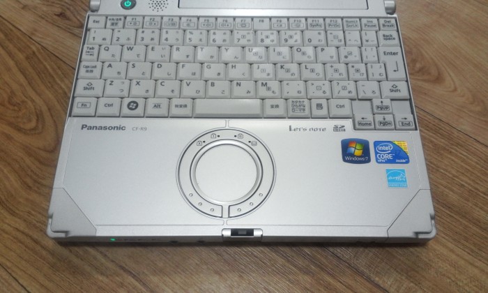 파나소닉980그램  10.4인치 코어i7 노트북 CF-R9 - 3번째 사진. (기독정보넷 - 기독교 벼룩시장.) 