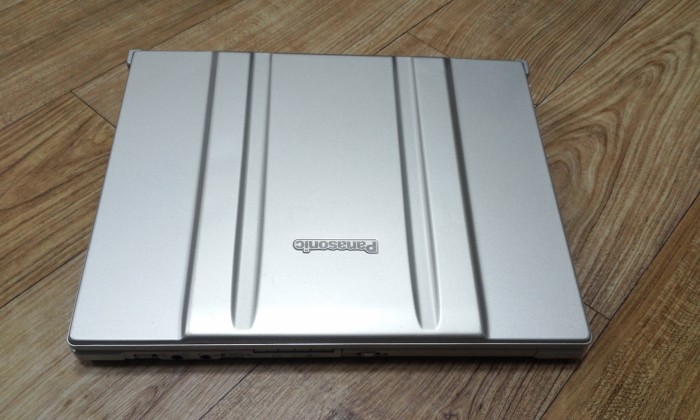 파나소닉 12인치 코어2듀오 U9400 노트북 CF-W8 배터리 5시간 사용 13만원 - 2번째 사진. (기독정보넷 - 기독교 벼룩시장.) 