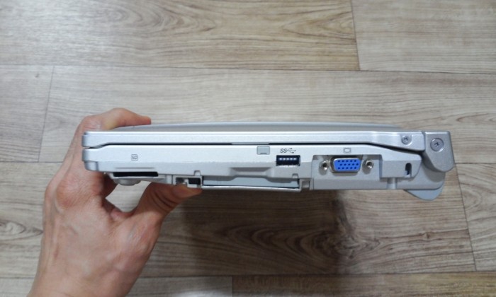 파나소닉 12인치 코어i5 2520M 노트북 CF-S10 추가 사진 - 4번째 사진. (기독정보넷 - 기독교 벼룩시장.) 