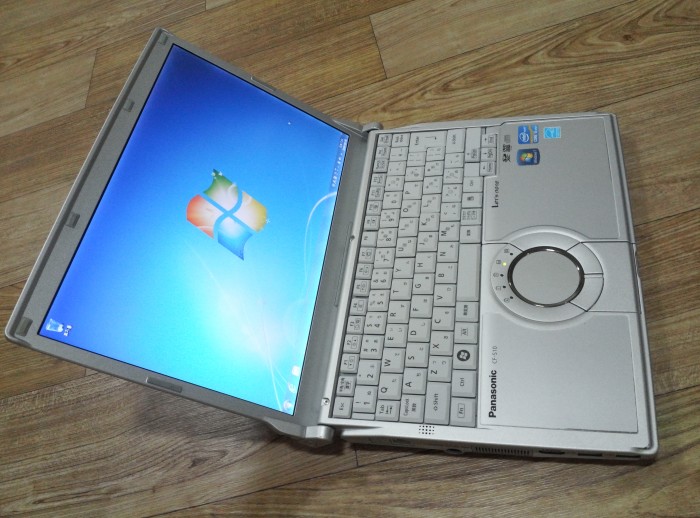 파나소닉 12인치 노트북 코어i5 2520M CF-S10 배터리 8:30 사용 - 5번째 사진. (기독정보넷 - 기독교 벼룩시장.) 