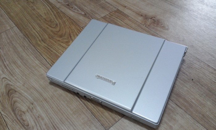 파나소닉980그램  10.4인치 코어i7 노트북 CF-R9 - 1번째 사진. (기독정보넷 - 기독교 벼룩시장.) 