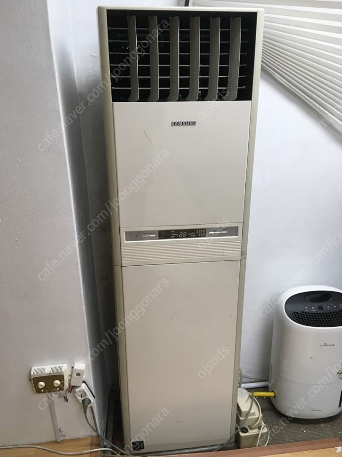 히트펌프 23평형(업소용) 냉난방기 - 1번째 사진. (기독정보넷 - 기독교 벼룩시장.) 
