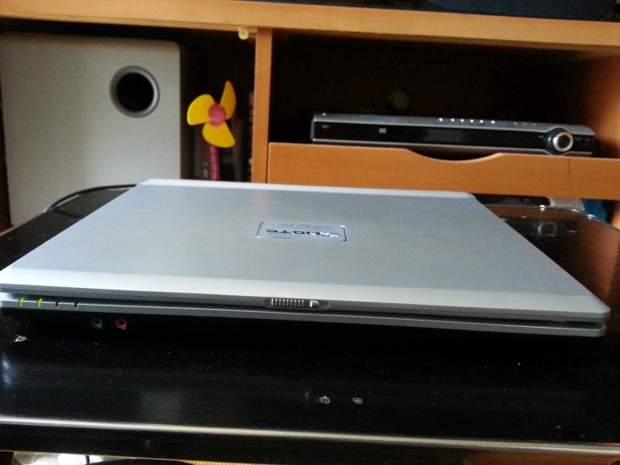 LG 펜티엄 노트북 (렘1기가 하드60GB) - 4번째 사진. (기독정보넷 - 기독교 벼룩시장.) 