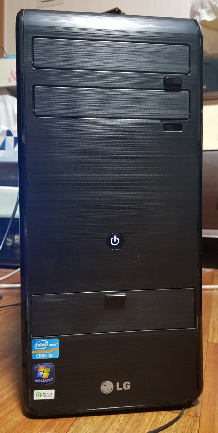 LG PC 컴퓨터 모니터 풀세트 - 4번째 사진. (기독정보넷 - 기독교 벼룩시장.) 