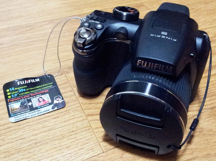 디지털카메라 후지 파인픽스 S4000 풀세트 팝니다. - 2번째 사진. (기독정보넷 - 기독교 벼룩시장.) 