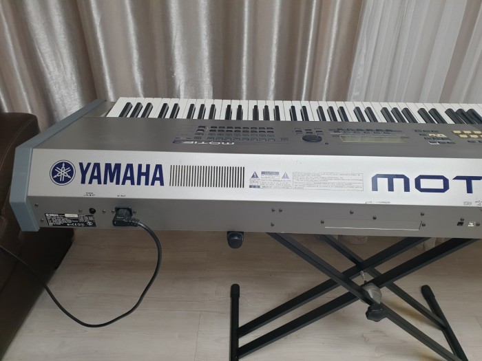 Yamaha Motif 8모티프8팝니다 - 3번째 사진. (기독정보넷 - 기독교 벼룩시장.) 