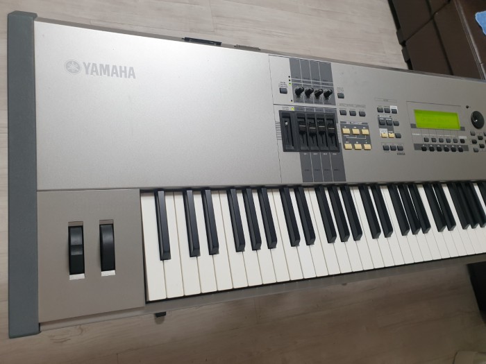 Yamaha Motif 8모티프8팝니다 - 4번째 사진. (기독정보넷 - 기독교 벼룩시장.) 